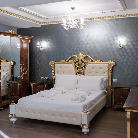 Elite Palace Collak
